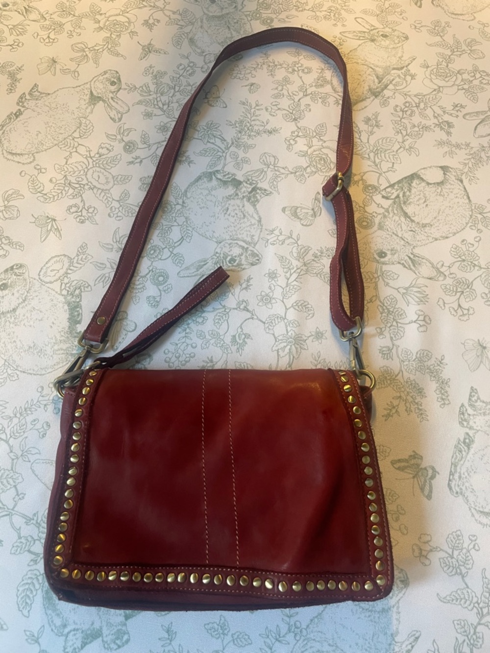 Bolsa Nova Stud-Trim Leather Crossbody Bag - Red